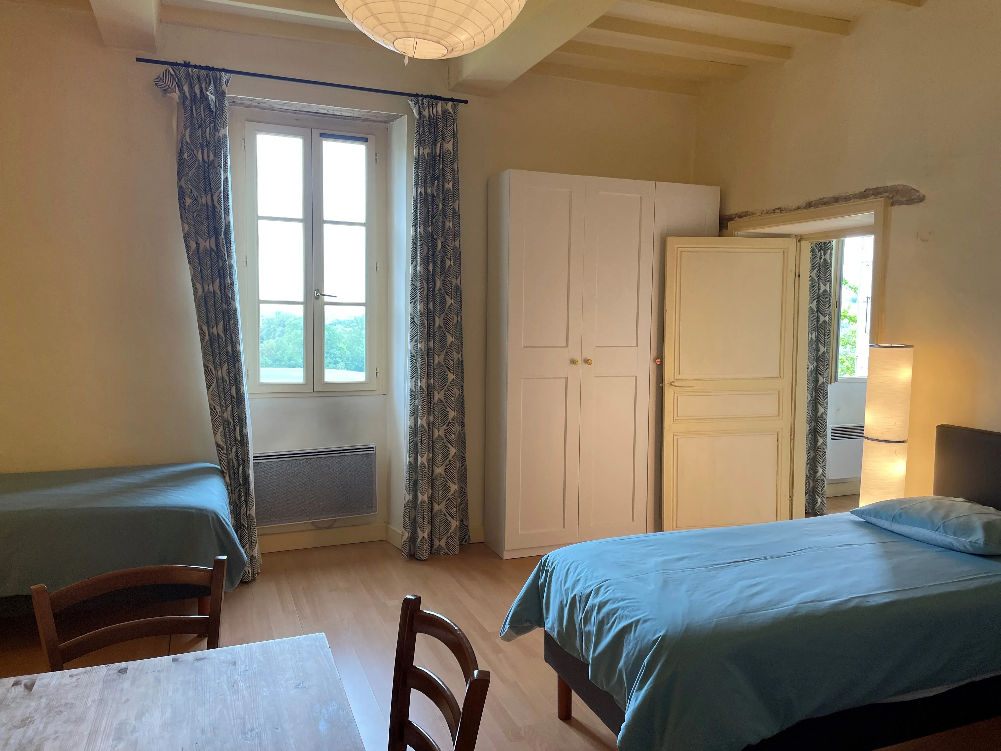 Une des chambres à l'étage